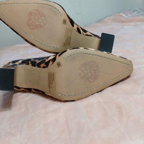 Vince Camuto Brown and Black Heels with Animal Print - Picture 6 of 9